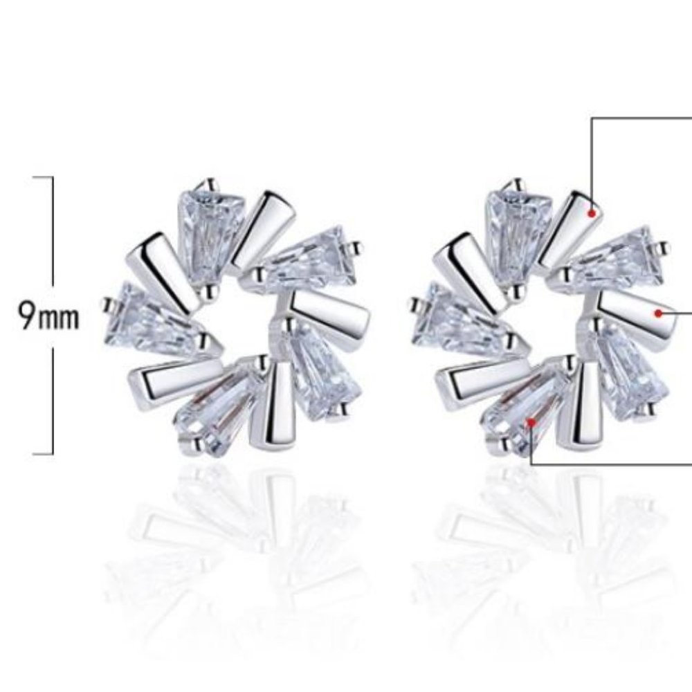 NEW 925 Sterling Silver Diamond Flower Earrings A - Picture 6 of 6
